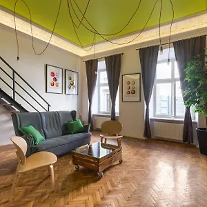 https://mosquito-old-town-apartments.krakowhotelspoland.com