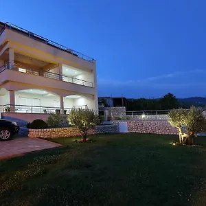 Residenca , Novi Vinodolski Horvátország